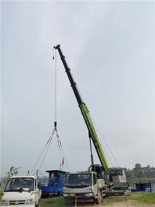 三江桥梁建设吊装案例